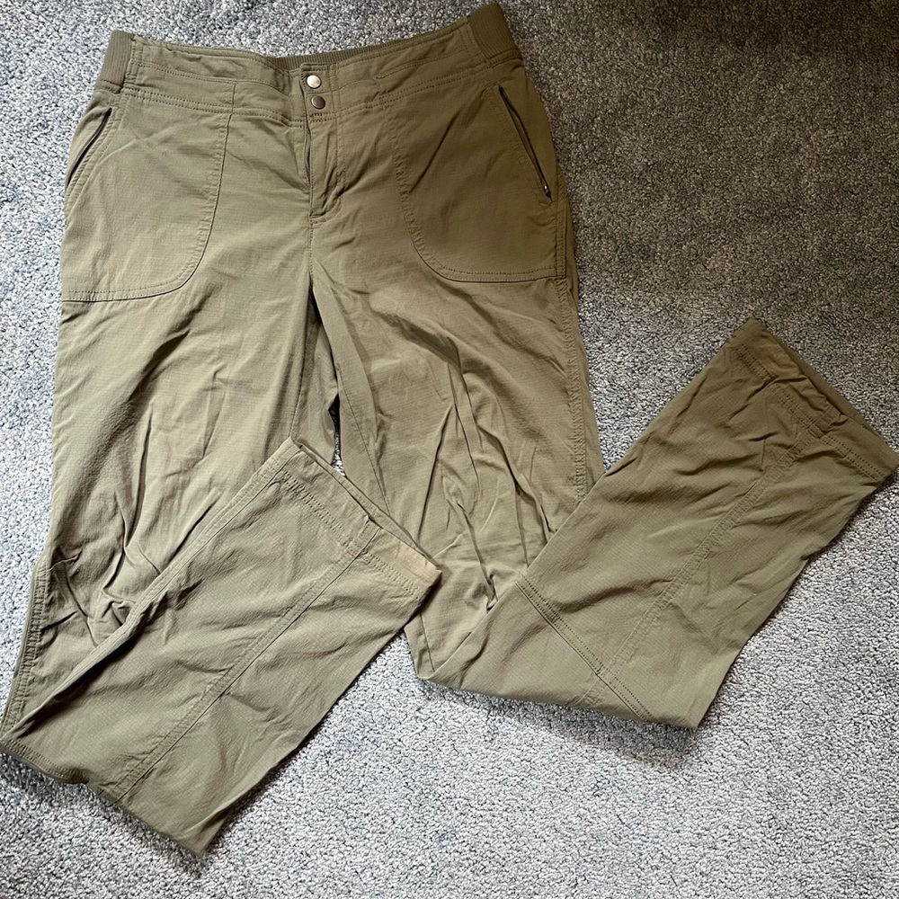 Athleta Trekkie original stretch hiking pant olive green size 4
